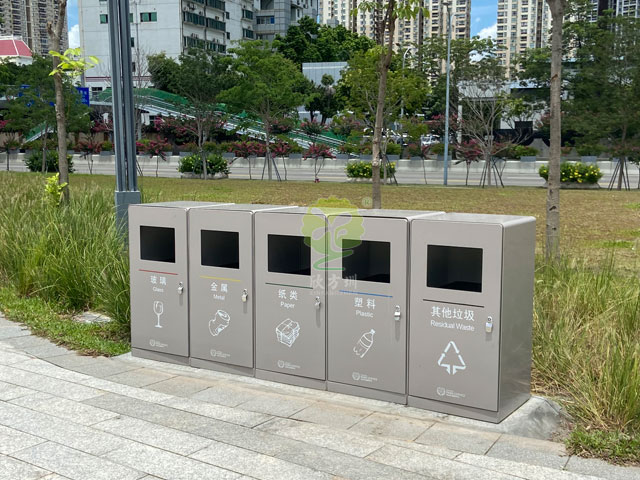 深圳公園戶外分類垃圾箱