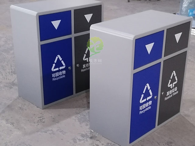 戶外分類垃圾箱